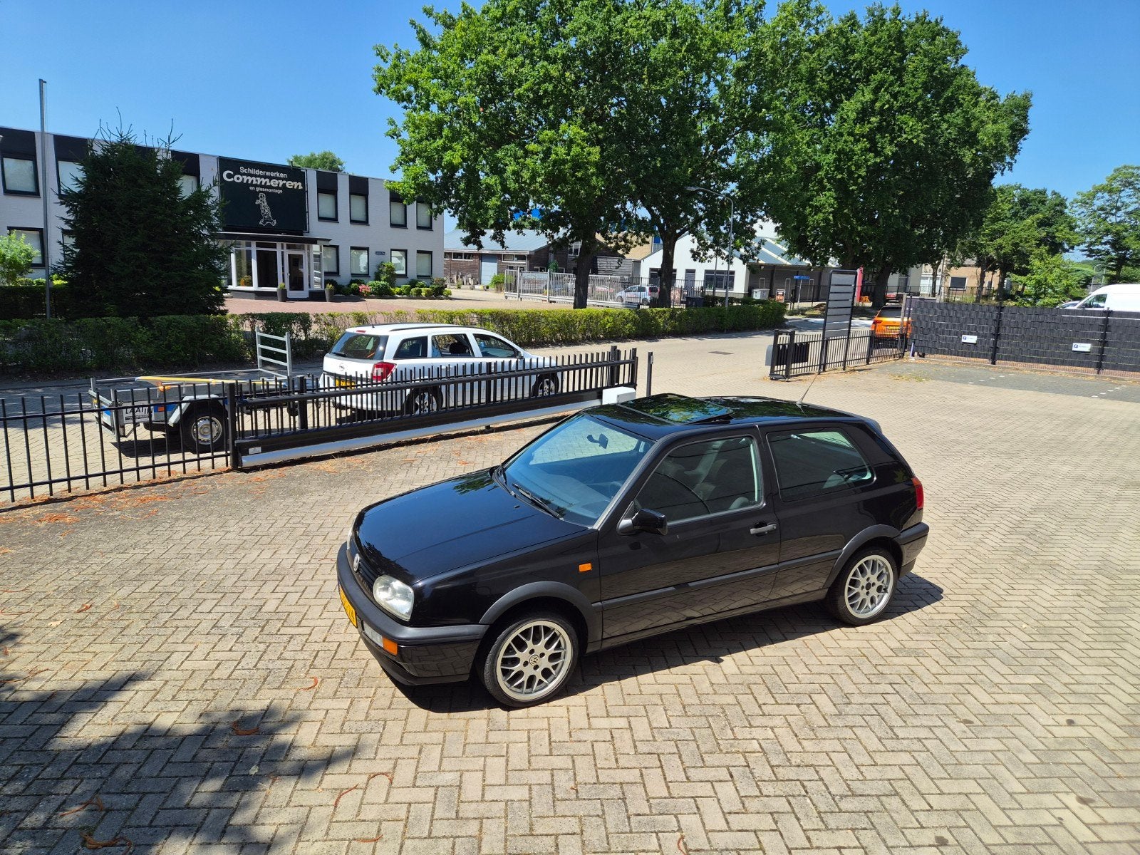 Unieke Volkswagen Golf 3 1.6 CL | Schuifdak | 77000km, Auto's, 4 cilinders, 979 kg, Zwart, Origineel Nederlands