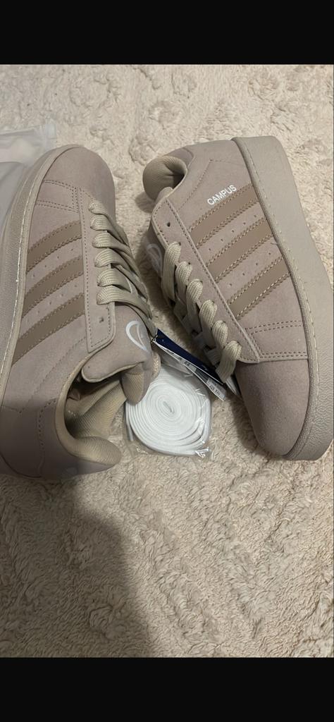Adidas Campus sneakers - Nieuw in maten 37, 38, 41, Ophalen of Verzenden, Nieuw, Beige, Sneakers of Gympen