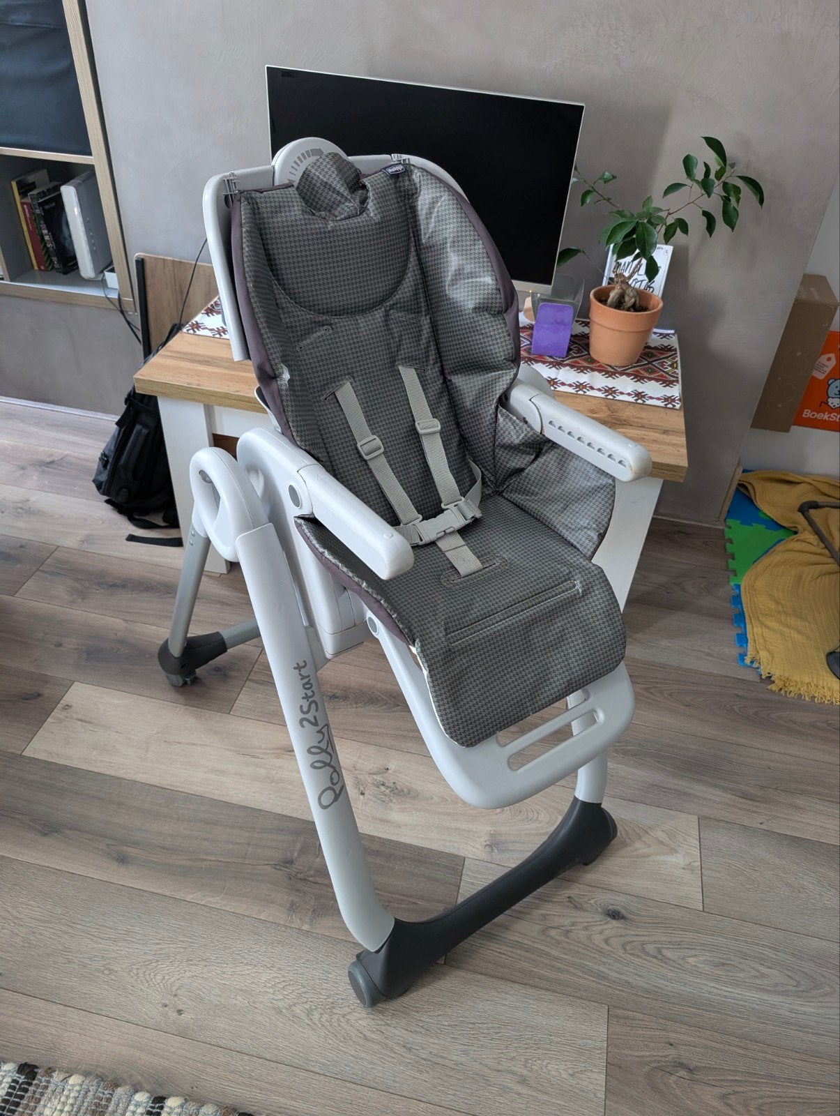 Chicco Polly2Start meegroeistoel, Kinderen en Baby's, Kinderstoelen, Ophalen, Gebruikt, Meegroeistoel, Gordel(s)
