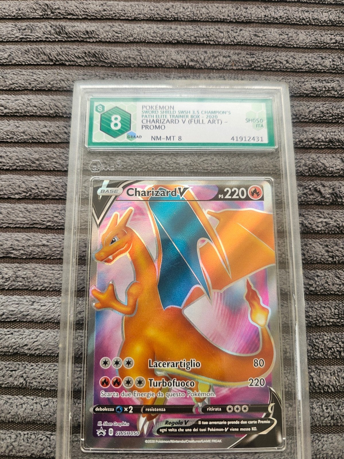 Pokemon charizard!, Ophalen of Verzenden, Zo goed als nieuw