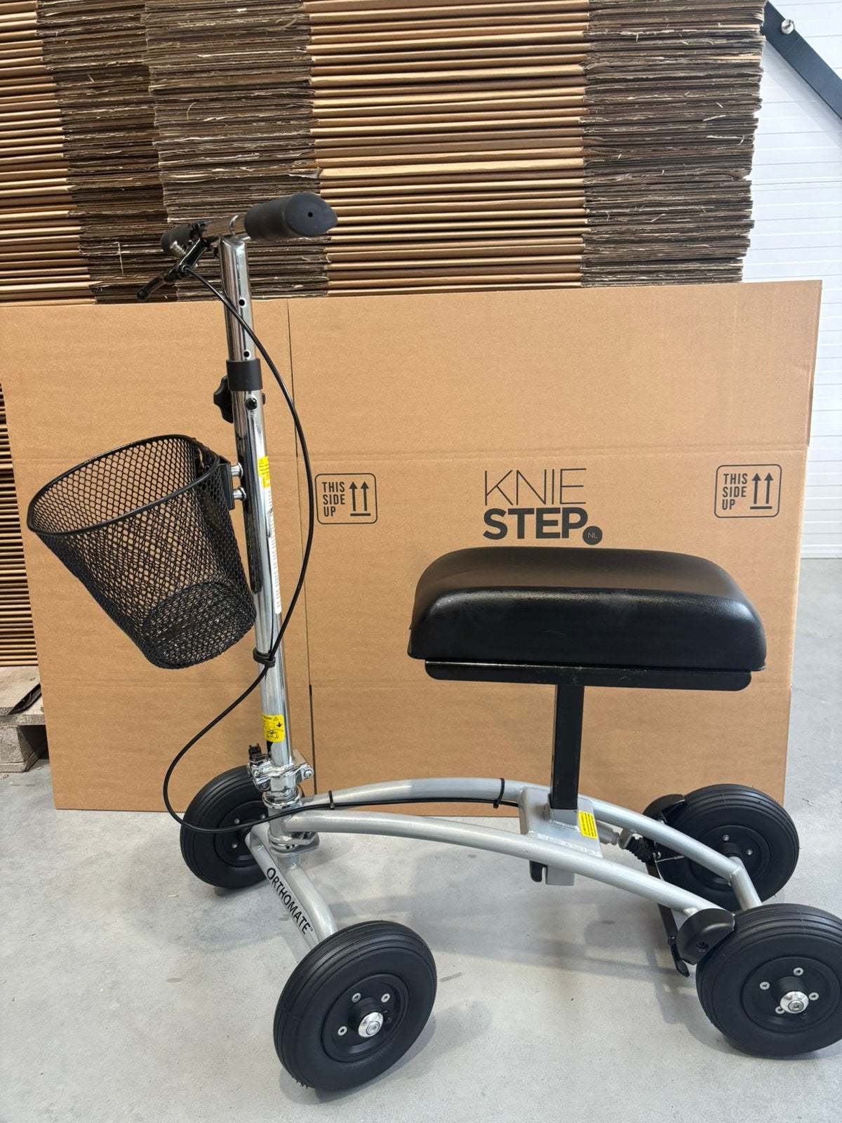 Kniestep Orthomate, €125 inclusief verzenden., Diversen, Gebruikt, Info@kniestep.nl, In hoogte verstelbaar, Kniestep.nl