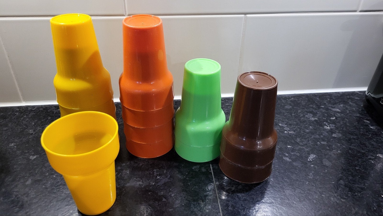 Plastic retro bekers, Ophalen of Verzenden, Huis en Inrichting