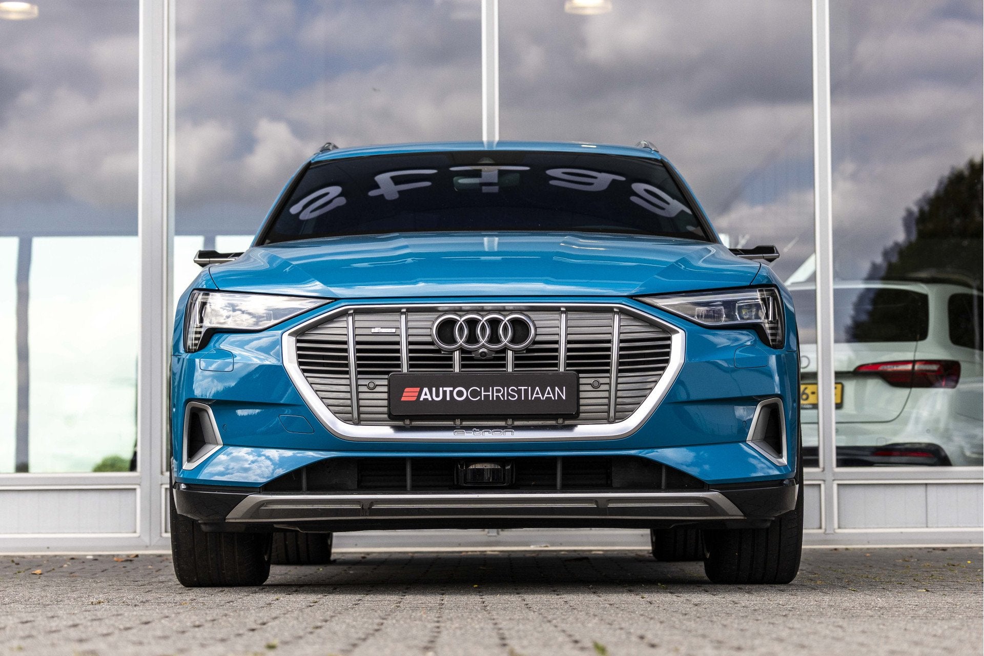 Audi e-tron e-tron 55 quattro advanced 95 kWh | Pano | B&O |, Zwart, 95 kWh, Blauw, 360 pk