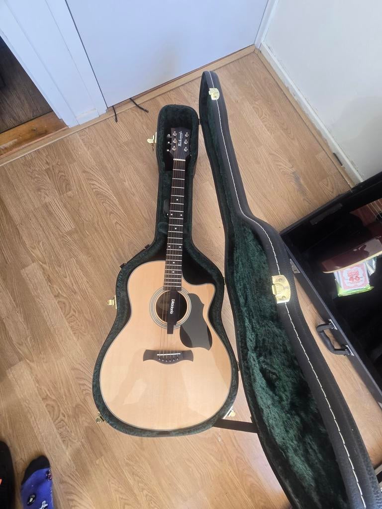 Richwood G40-CE met koffer, Ophalen, Zo goed als nieuw, Western- of Steelstringgitaar, Met koffer
