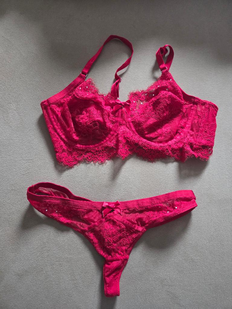 Lingerie set hunkemöller, Kleding | Dames, Hunkemöller, Verzenden, Rood, Setje