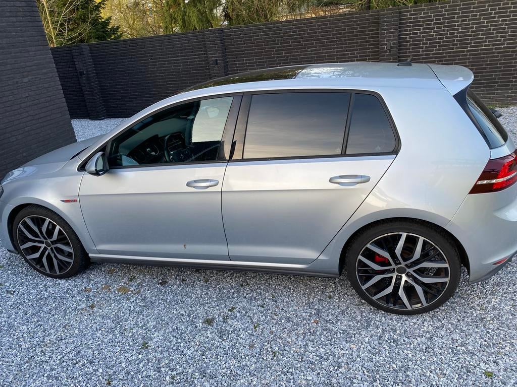 Volkswagen golf gti, 1355 kg, 1984 cc, Particulier, 211 pk