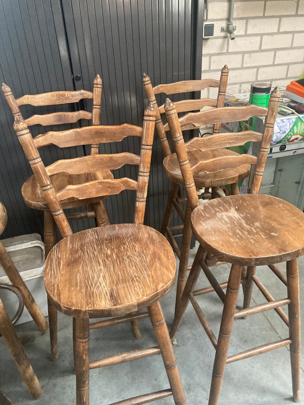 Set van 4 houten barkrukken met leuning