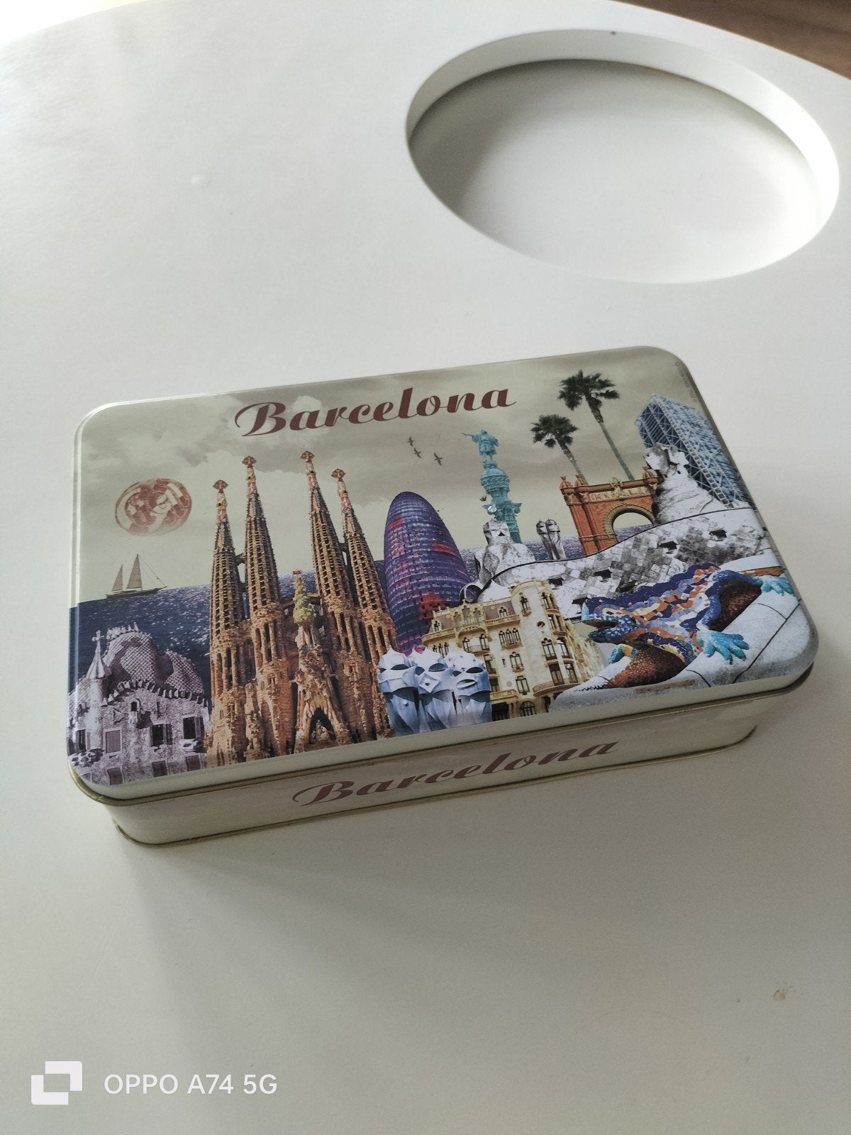 Barcelona blikken doos - Souvenir/Opbergdoos, Ophalen of Verzenden, Zo goed als nieuw, Overige, Overige merken