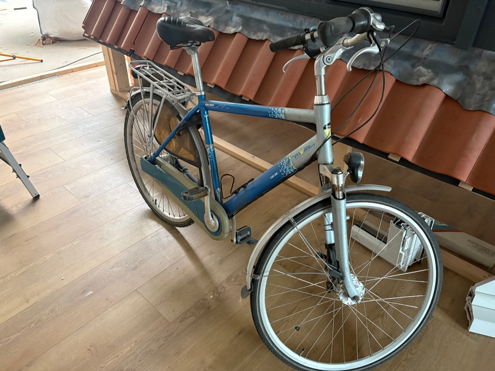 Degelijke fiets, alles werkt goed, Gebruikt, Velgrem, Versnellingen, 50 tot 53 cm