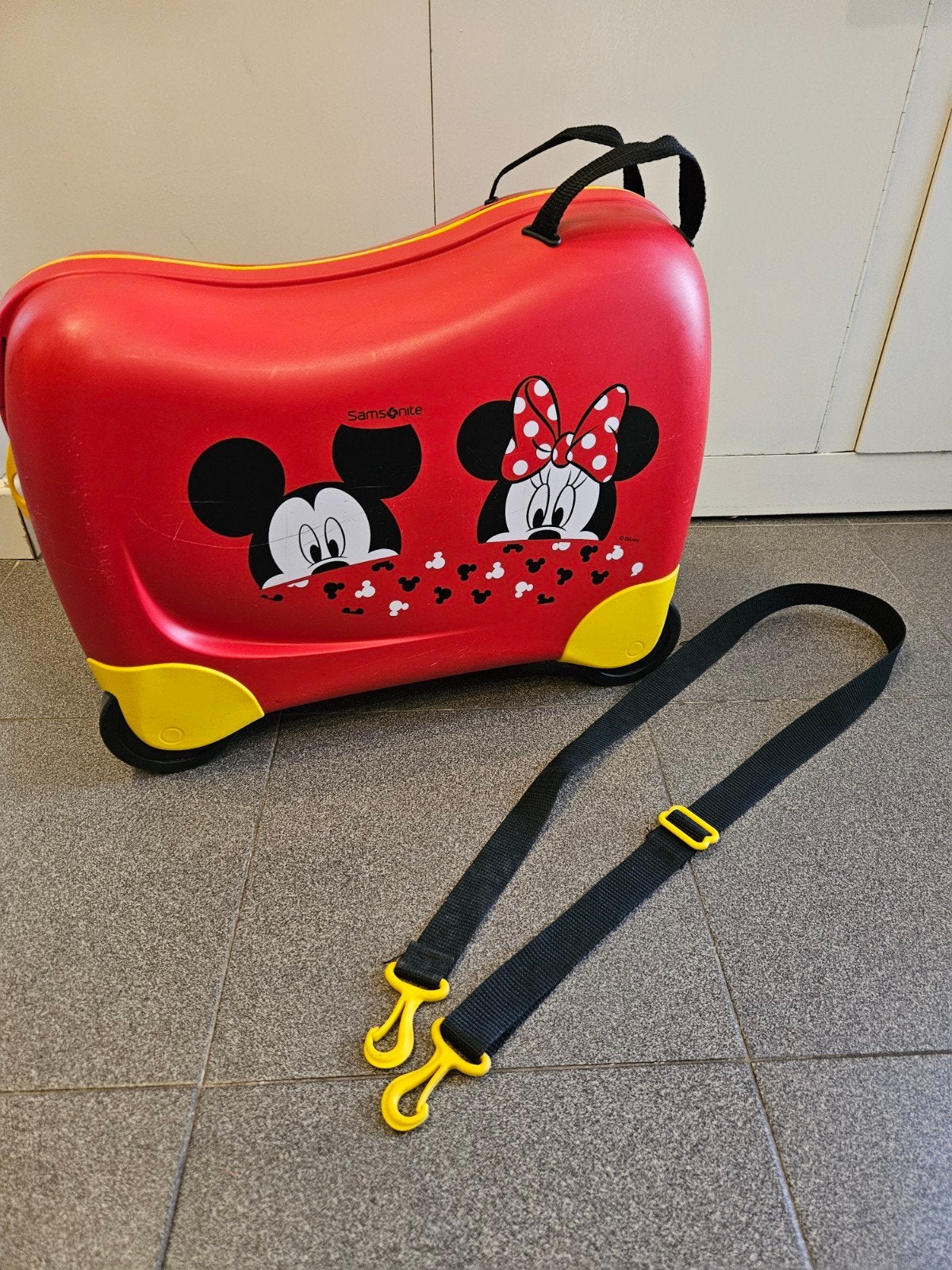 Samsonite Disney Dream Rider Koffer Mickey Minnie

Leuke Sam, Wieltjes, Gebruikt, Info@samsonite.com, Hard kunststof