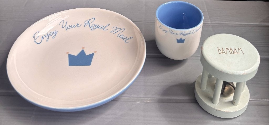 Bambam servies set voor jongetje met rammelaar, Ophalen of Verzenden, Gebruikt, Kraamcadeau