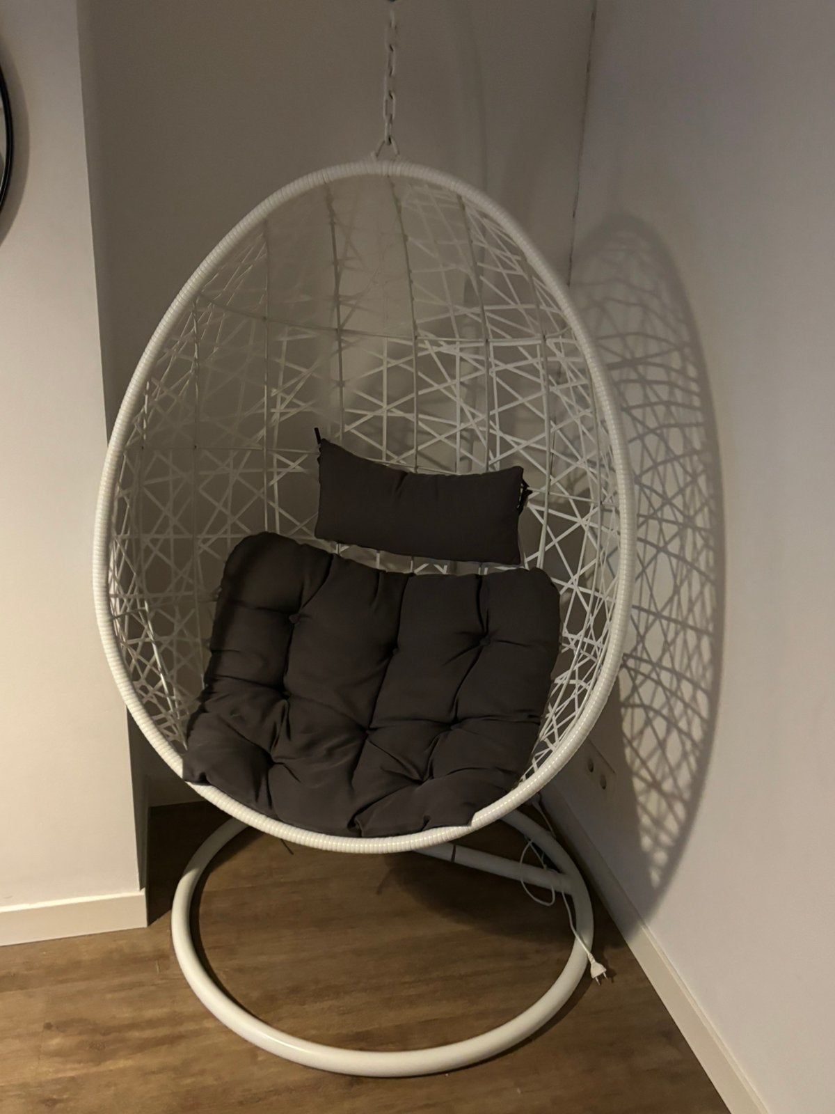 Lounge stoel ei stoel hangstoel, Huis en Inrichting, Stoelen, Ophalen, Zo goed als nieuw