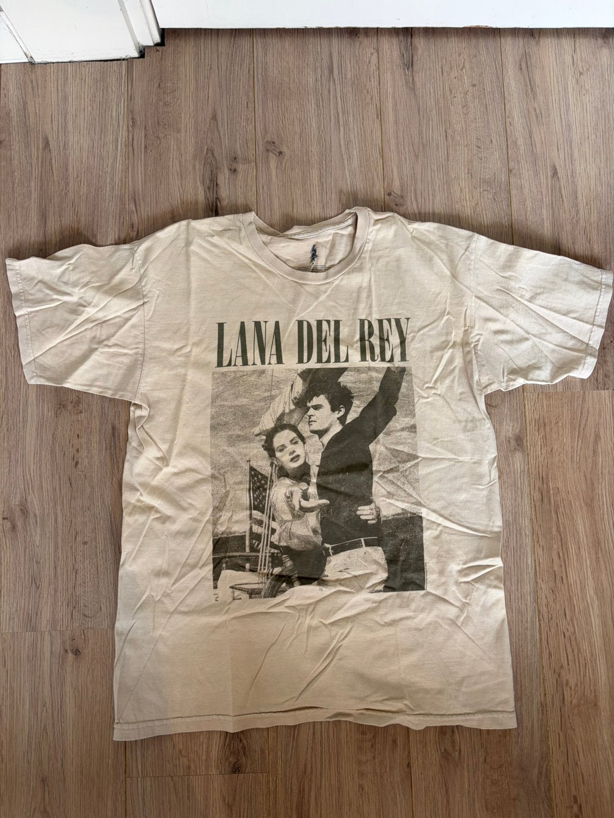 lana del rey NFR urban outfitters t-shirt, Ophalen of Verzenden, Zo goed als nieuw