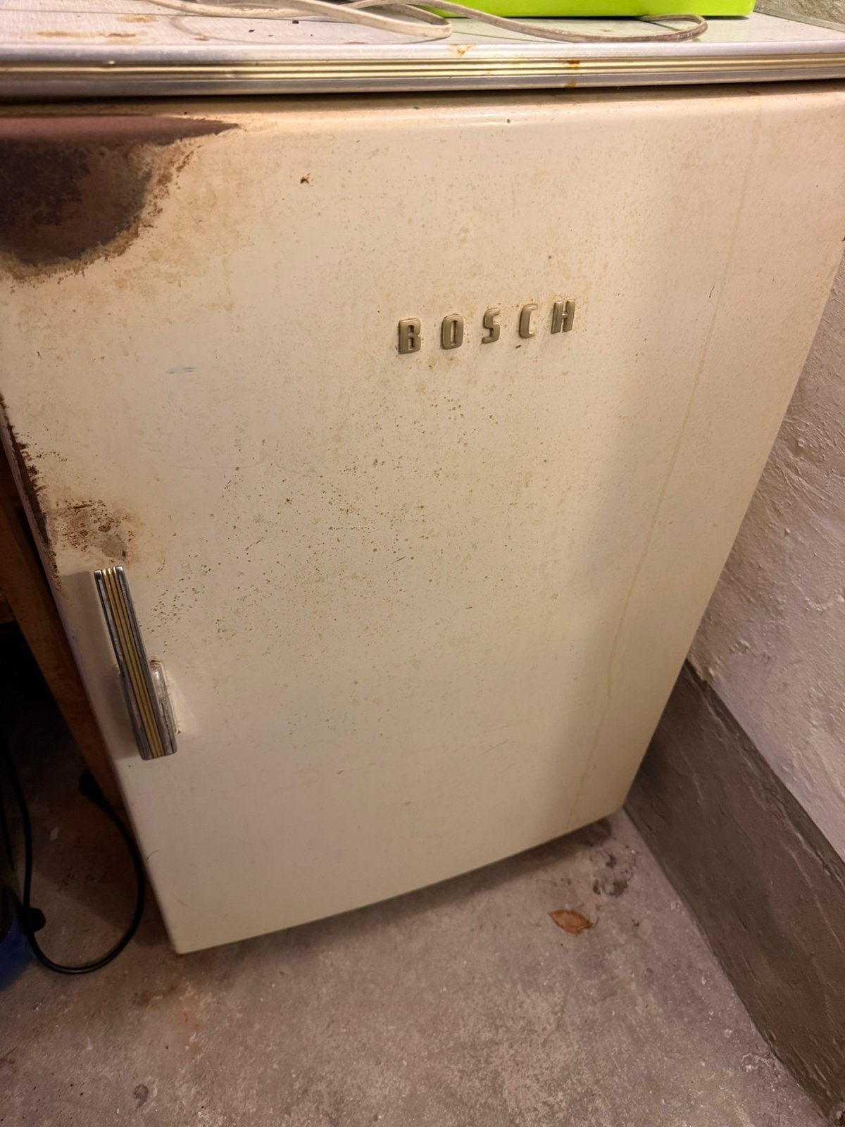 Vintage Bosch koelkast jaren 50/60, compleet, Minder dan 75 liter, Ophalen, Met vriesvak