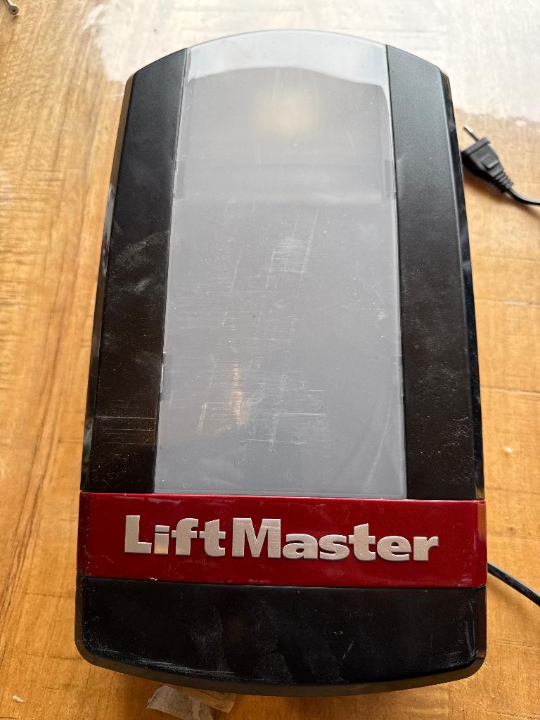Lift Master  garagedeur opener, Ophalen, Minder dan 80 cm, Minder dan 200 cm, Garagedeur