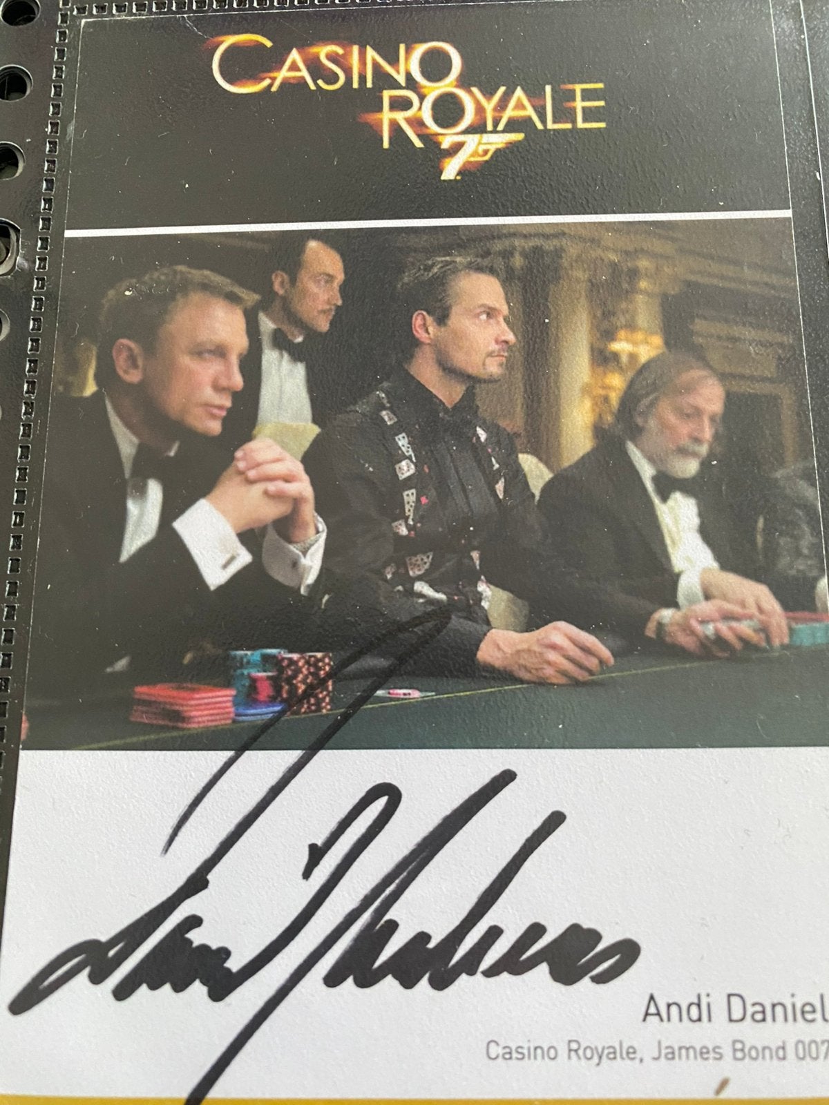 Filmster handtekening daniel in james bond, Verzamelen, Ophalen of Verzenden, Zo goed als nieuw, Foto of Kaart