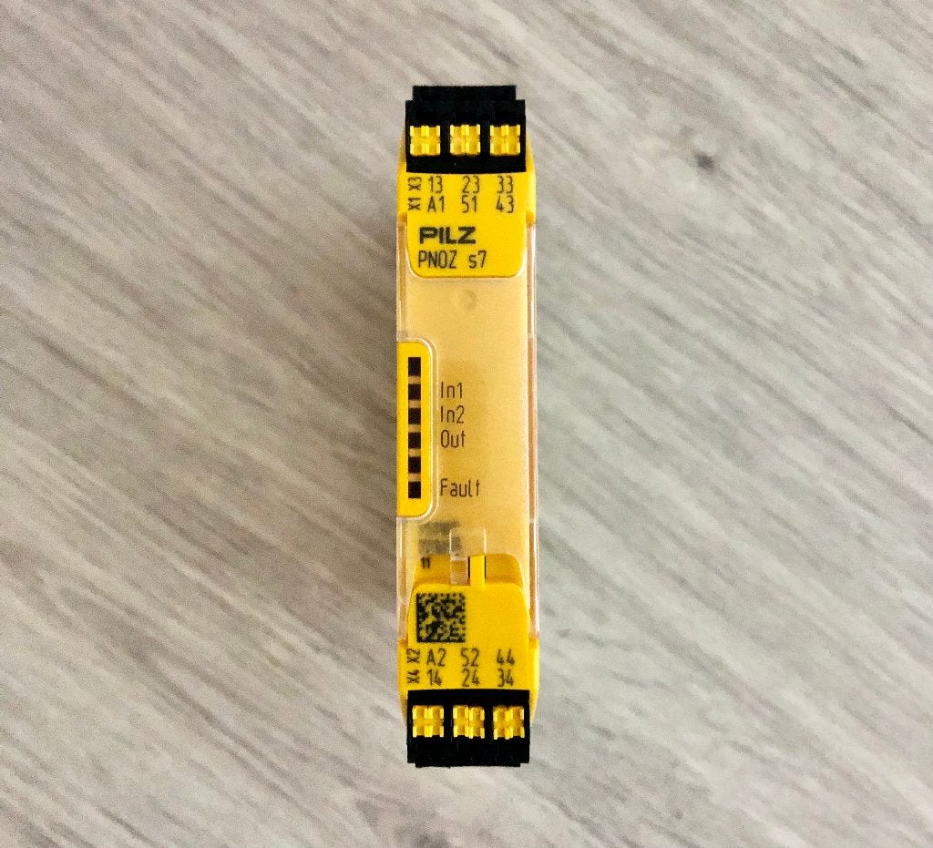 PILZ - Contactuitbreiding - PNOZ s7 - 751107, Ophalen of Verzenden, Zo goed als nieuw