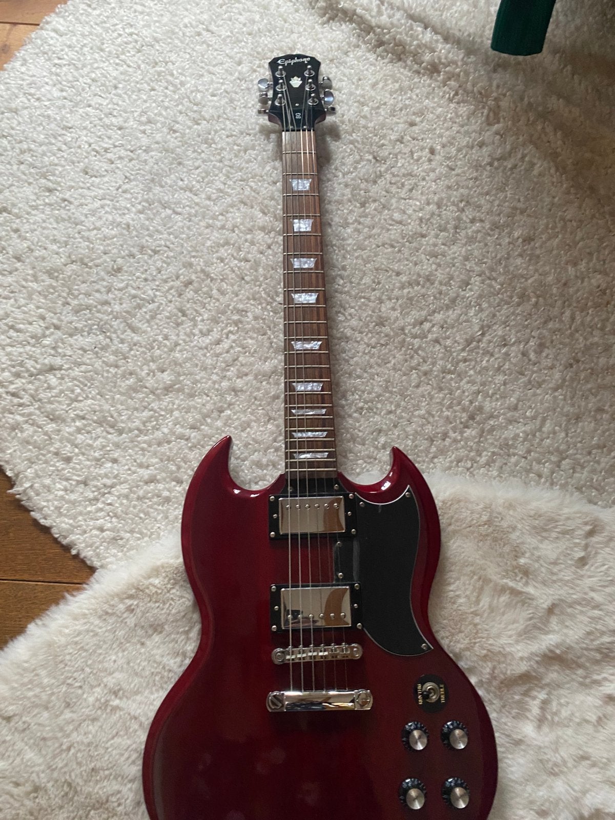 Epiphone sg, tekoop of teruil, Muziek en Instrumenten, Ophalen of Verzenden, Zo goed als nieuw, Solid body, Epiphone