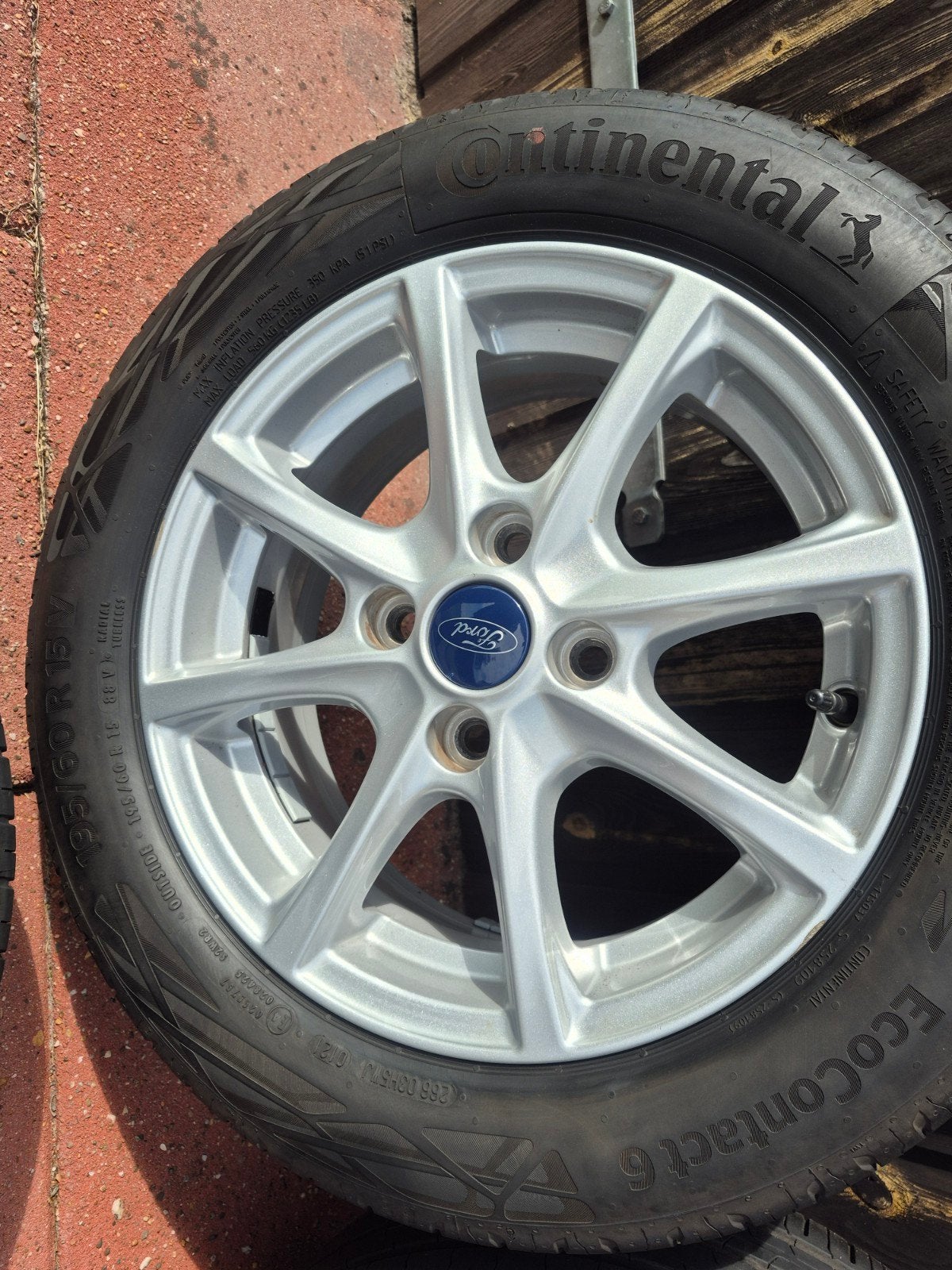 Ford Fiesta mk8 15 inch velgen met zgan en gebruikte banden, Auto-onderdelen, Banden en Velgen, Ophalen, Gebruikt, 15 inch, Banden en Velgen