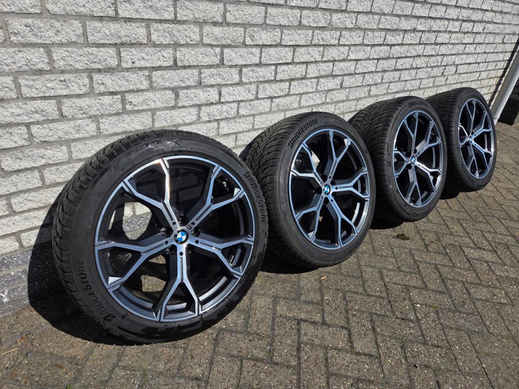 BMW X5/X6 (G05/G06) 21 inch winterset Bridgestone, Auto-onderdelen, Banden en Velgen, Ophalen, Gebruikt, 275 mm, Banden en Velgen