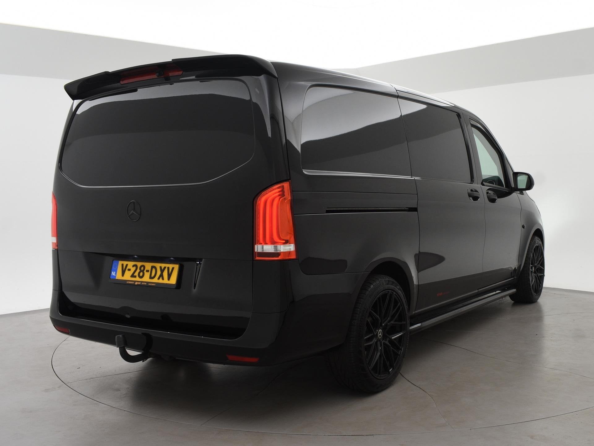 Mercedes-Benz Vito 114 CDI L2 + 19 INCH | SPOILERPAKKET | SI, Auto's, Euro 6, 4 cilinders, 2000 kg, Zwart