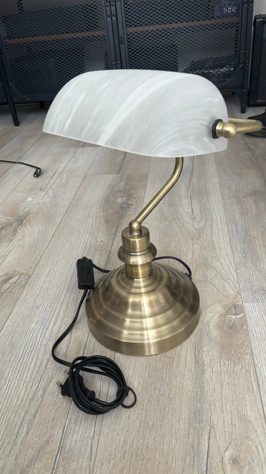 Klassieke Notarislamp / Bankierslamp - goud met Melkglas, Ophalen, Gebruikt, Glas, Minder dan 50 cm