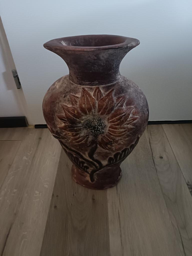 Decoratieve vaas met zonnebloem reliëf, 50 cm hoog, Ophalen