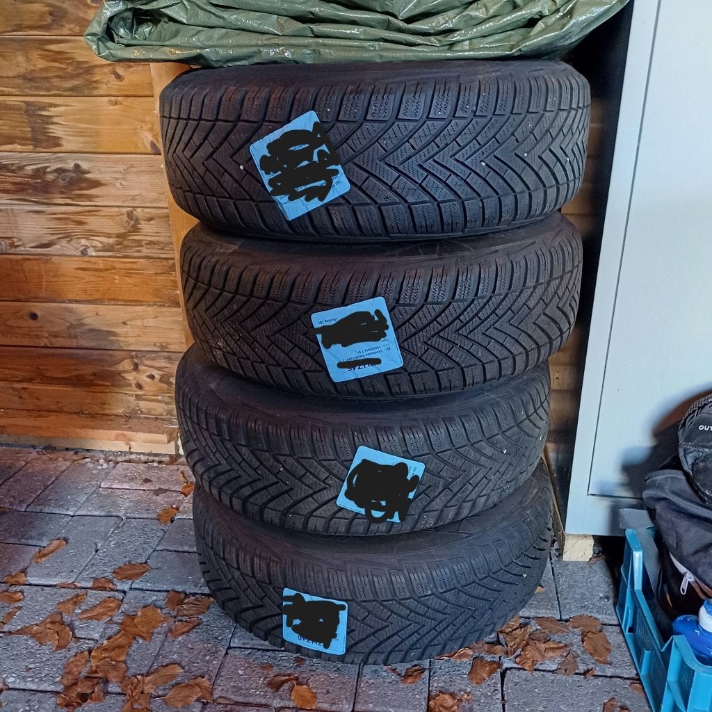 Vredestein winterbanden 195/65 R15., Ophalen, Gebruikt, 15 inch, Banden en Velgen