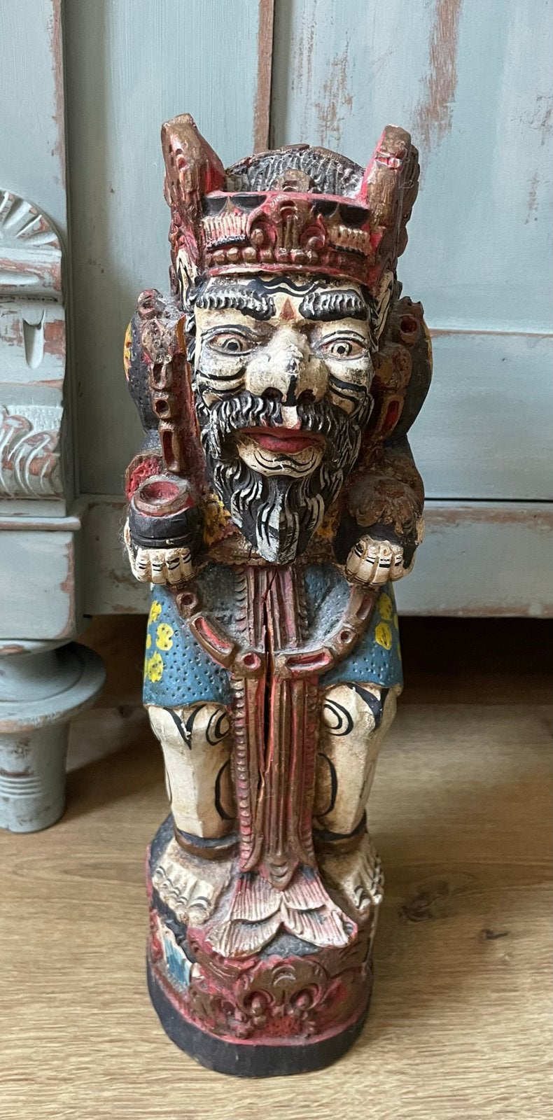 Prachtig oud houten beeld Balinese priester Bali, Antiek en Kunst, Kunst | Beelden en Houtsnijwerken, Ophalen of Verzenden