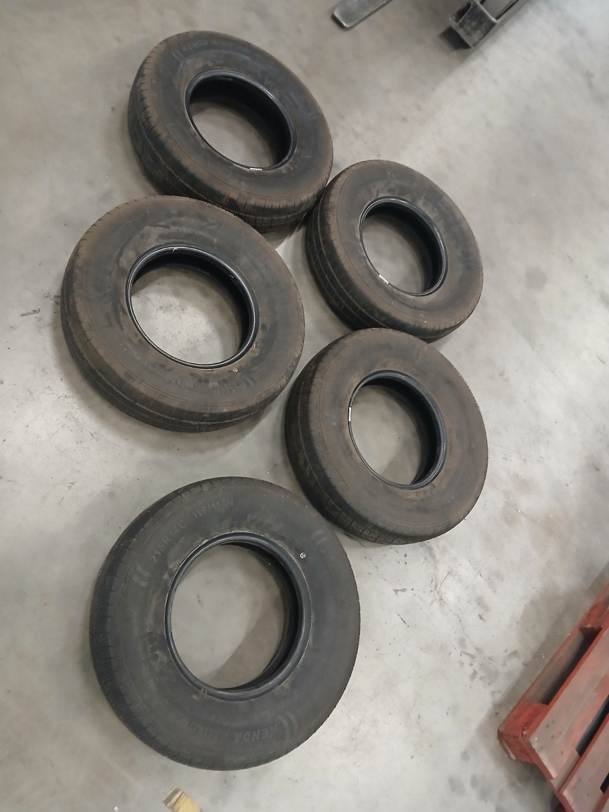 Banden 215 R14C KENDA, Ophalen, Gebruikt