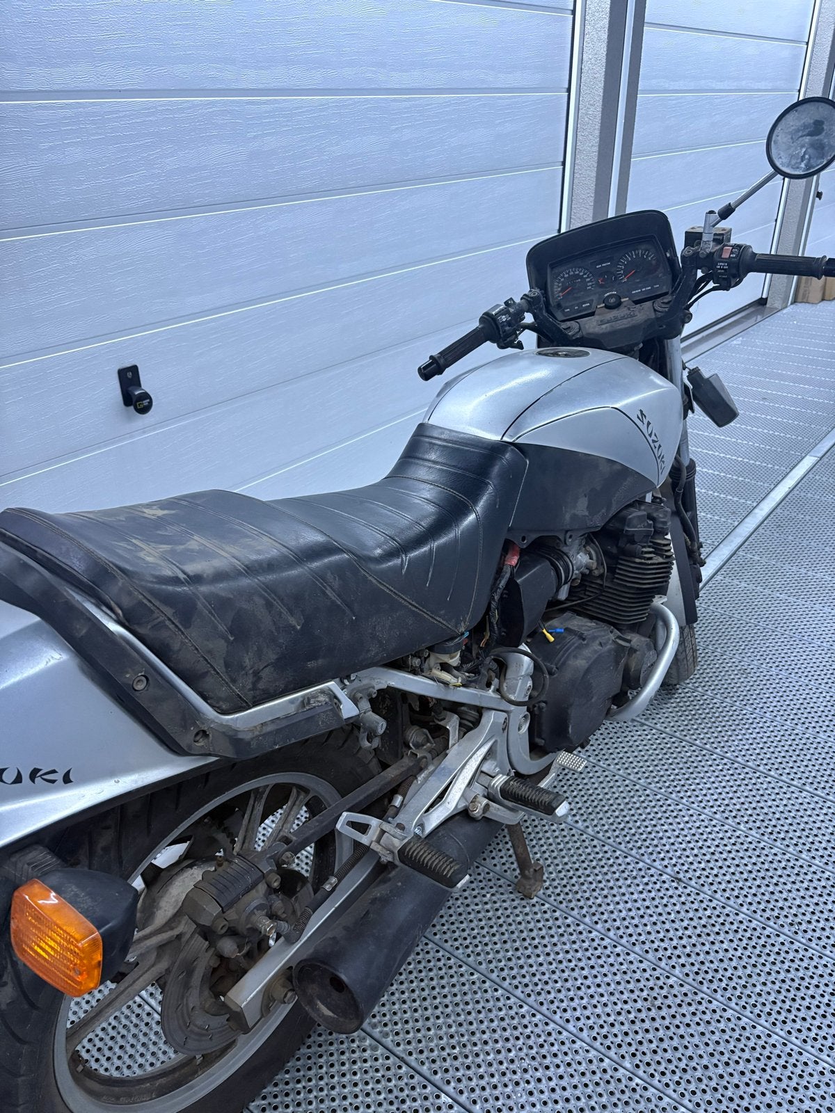 SUZUKI GSX 550 ES, Motoren, Ophalen