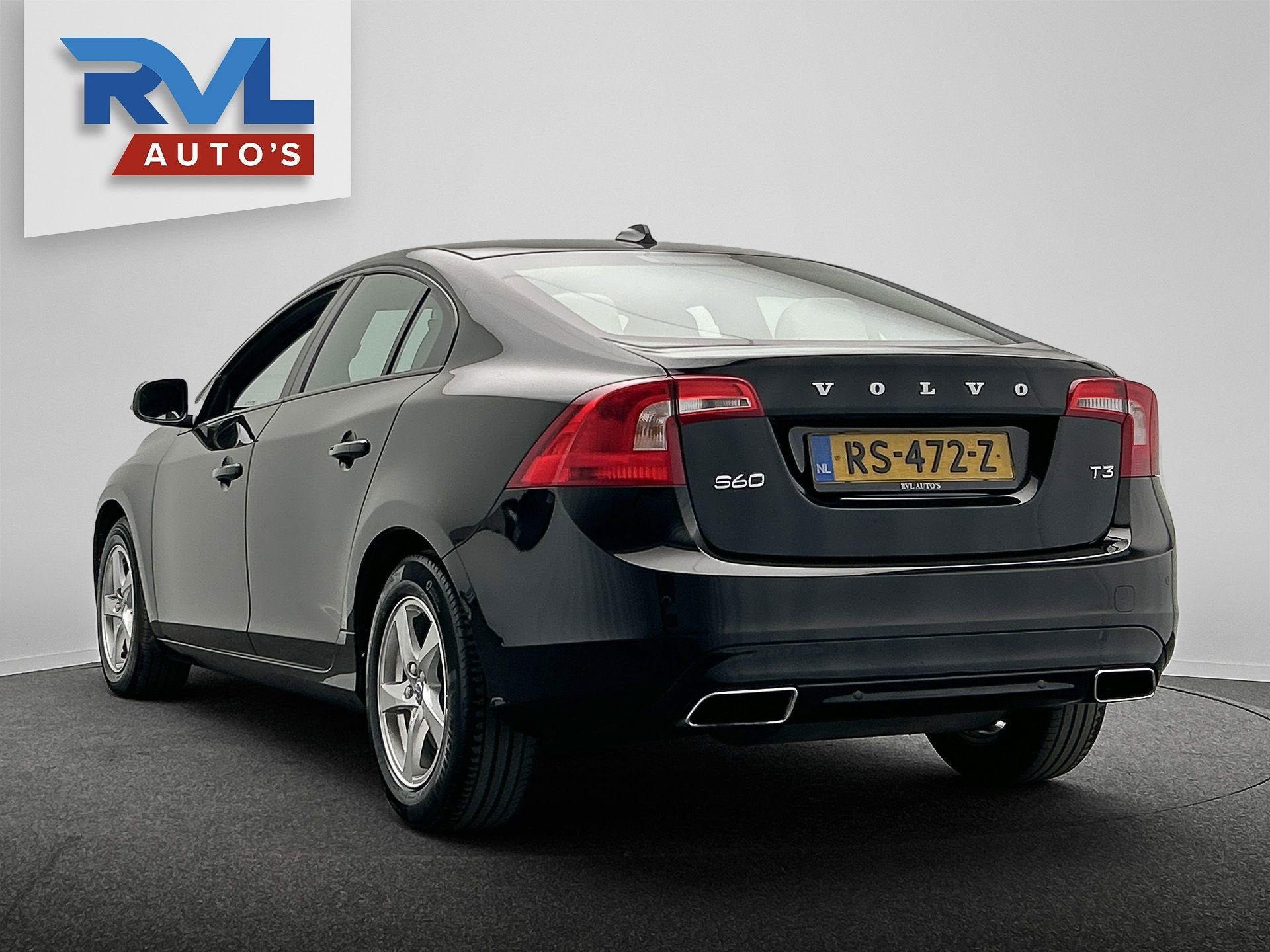 Volvo S60 1.5 T3 Polar+ Dynamic Automaat | Origineel Nederla, 4 cilinders, S60, Zwart, Bi-Xenon koplampen