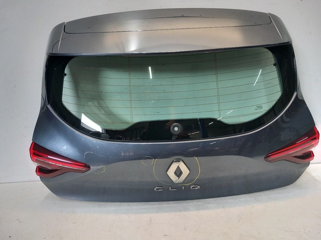 Achterklep Renault Clio, Auto-onderdelen, Carrosserie en Plaatwerk, Onderdelen@venauto.nl, Van der Ven Autorecycling B.V., Gebruikt