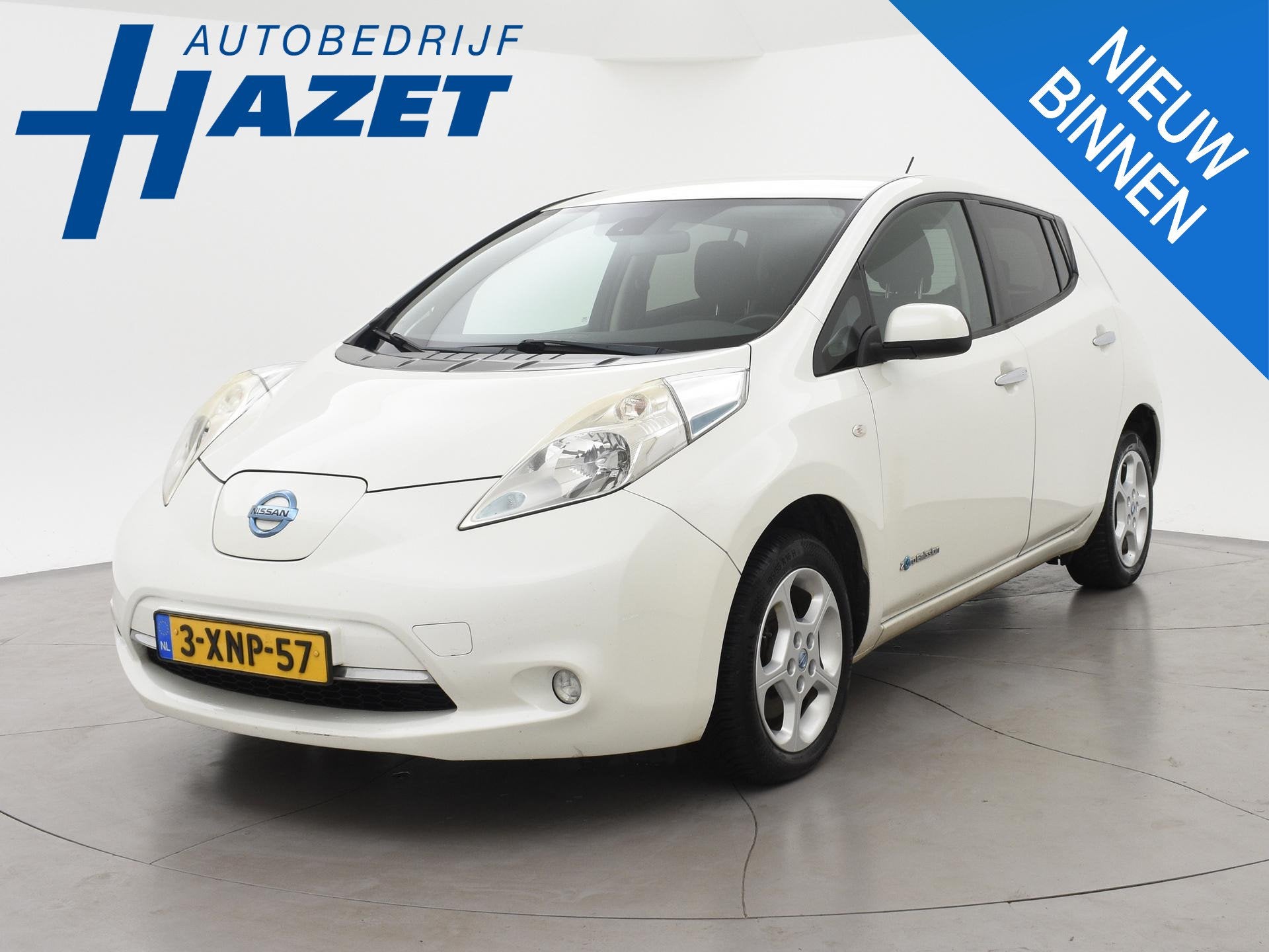Nissan LEAF ACENTA 24 KWH INCL. ACCU + STANDKACHEL | STOEL/S, Gebruikt, 199 km, Alcantara, Wit