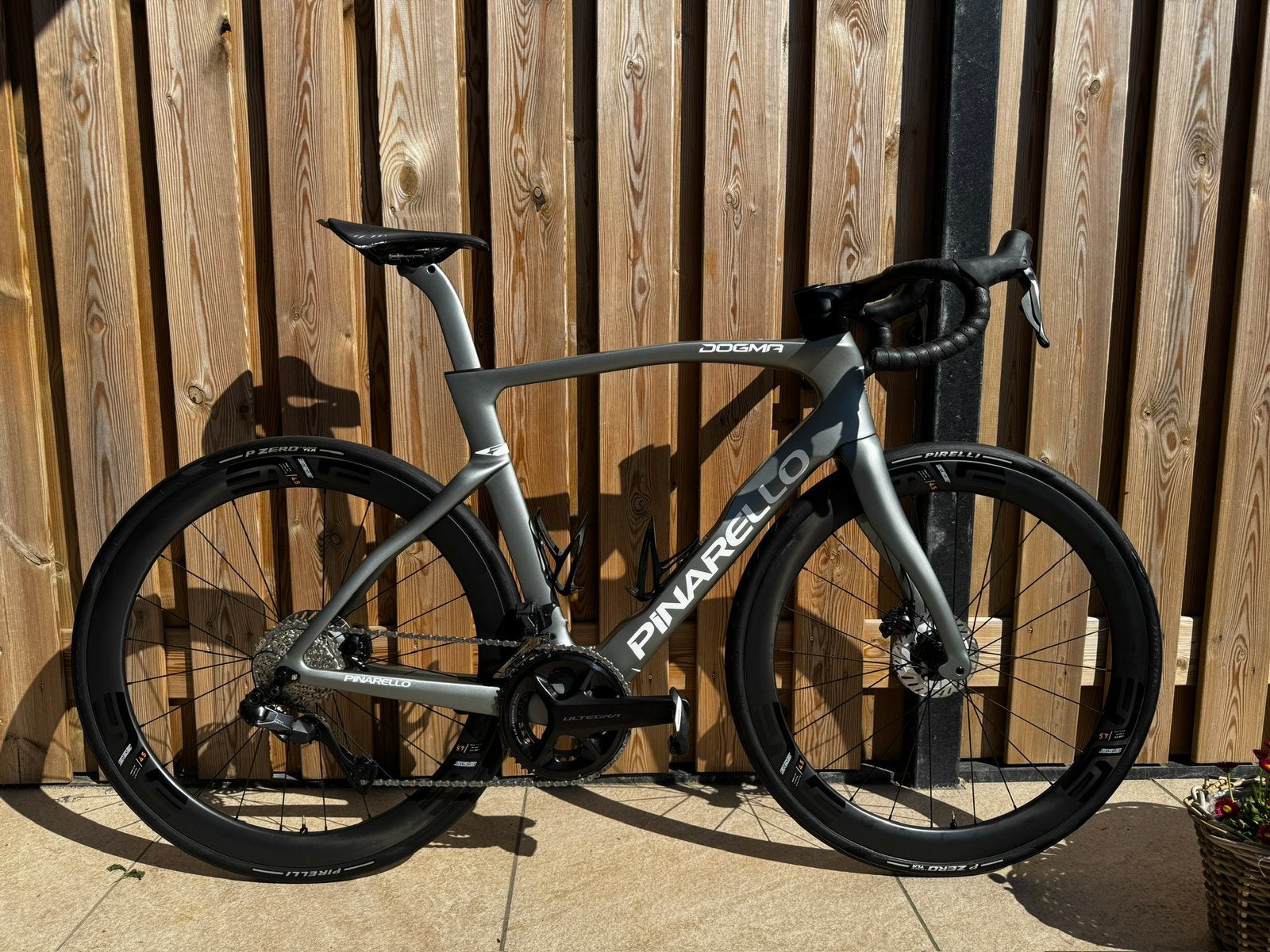 Pinarello Dogma F, Shimano Ultegra Di2 12s, ENVE wielset., Ophalen, Zo goed als nieuw