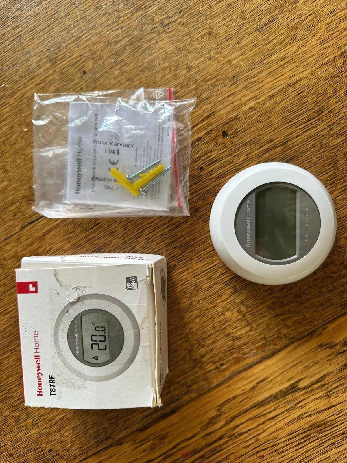 Honeywell Home T87RF Thermostaat, Ophalen of Verzenden, Slimme thermostaat, Zo goed als nieuw