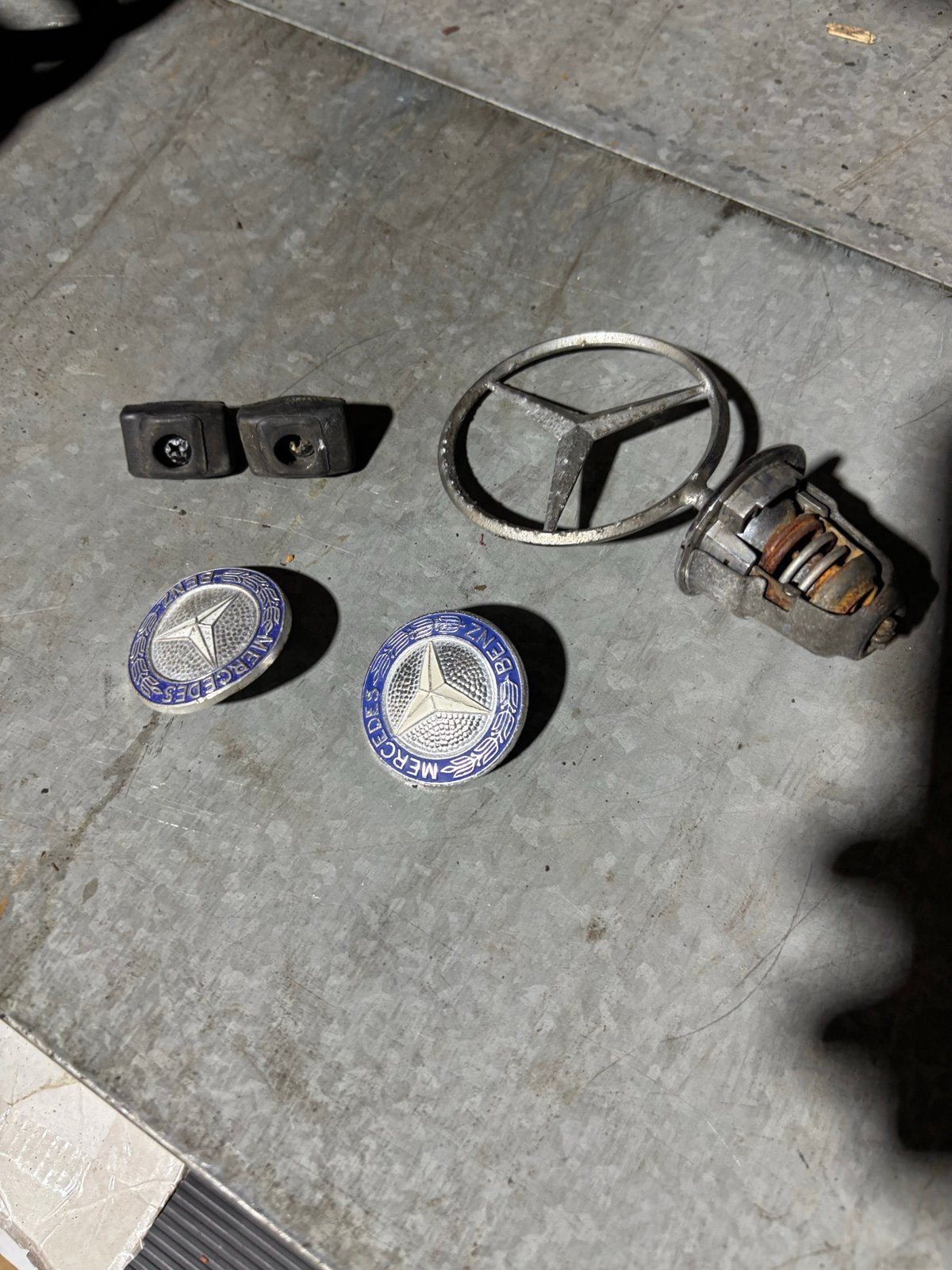 Mercedes grill onderdelen - Emblemen en Ster, Auto-onderdelen, Overige Auto-onderdelen, Mercedes-Benz, Gebruikt, Ophalen
