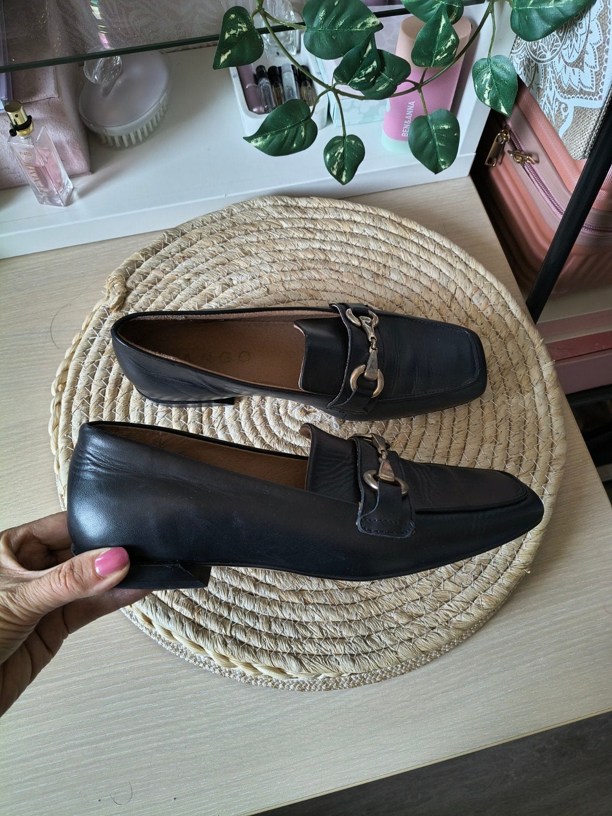 Loafers Tango zwart leer met gesp maat 38, Ophalen of Verzenden, Gedragen, Zwart, Instappers
