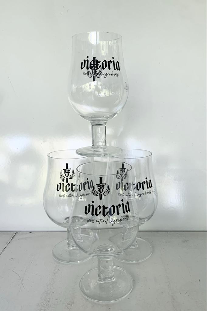 4 Victoria bierglazen - 33 cl - Ritzenhoff man-cave, Verzamelen, Biermerken, Ophalen of Verzenden, Gebruikt, Glas of Glazen, Overige merken