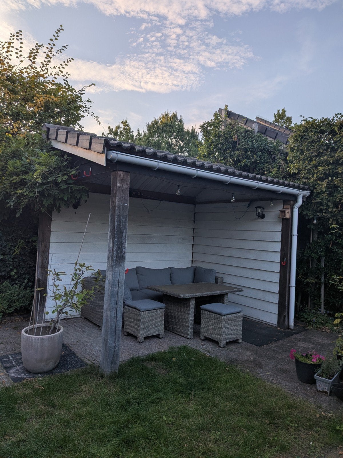 Unieke houten overkapping met asymmetrisch dak, Tuin en Terras, Ophalen, Gebruikt, Tuinpaviljoen