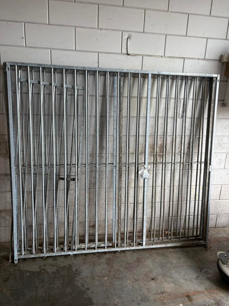 Honden bench, Ophalen, Zo goed als nieuw, 75 tot 110 cm, Minder dan 65 cm