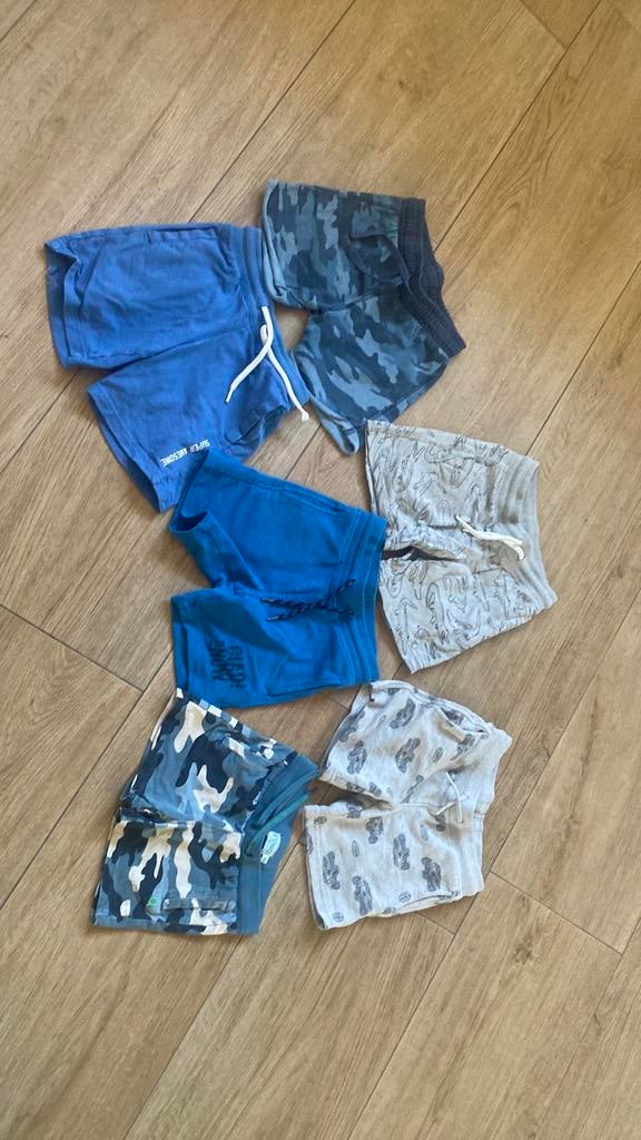 6 korte broeken maat 98 en 104, Ophalen of Verzenden, Gebruikt, Jongen, Broek