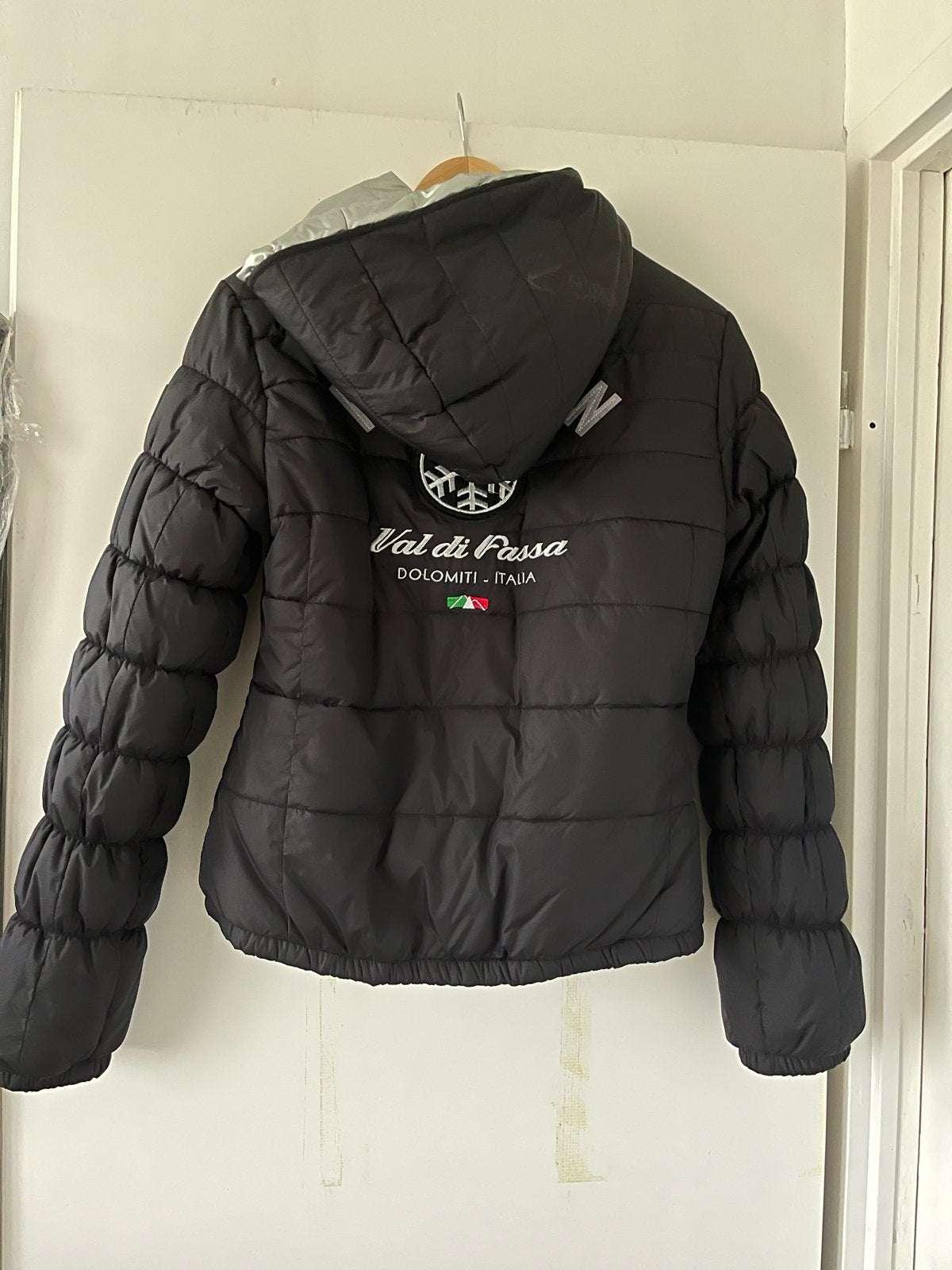 Nieuwe Miss Nickelson Val di Fassa winterjas - Maat XL, Kleding | Dames, Ophalen of Verzenden, Nieuw, Maat 46/48 (XL) of groter