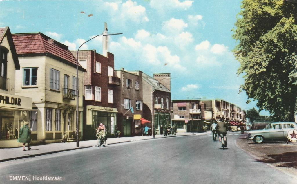 Emmen      Hoofdstraat, Ophalen of Verzenden, 1940 tot 1960, Gelopen, Drenthe