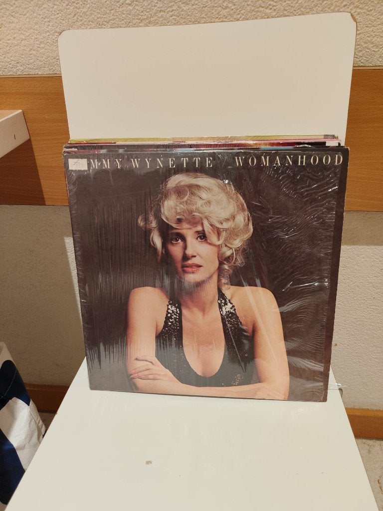 Tammy Wynette. Womanhood. LP0036, LP, Gebruikt, Verzenden, Overige formaten