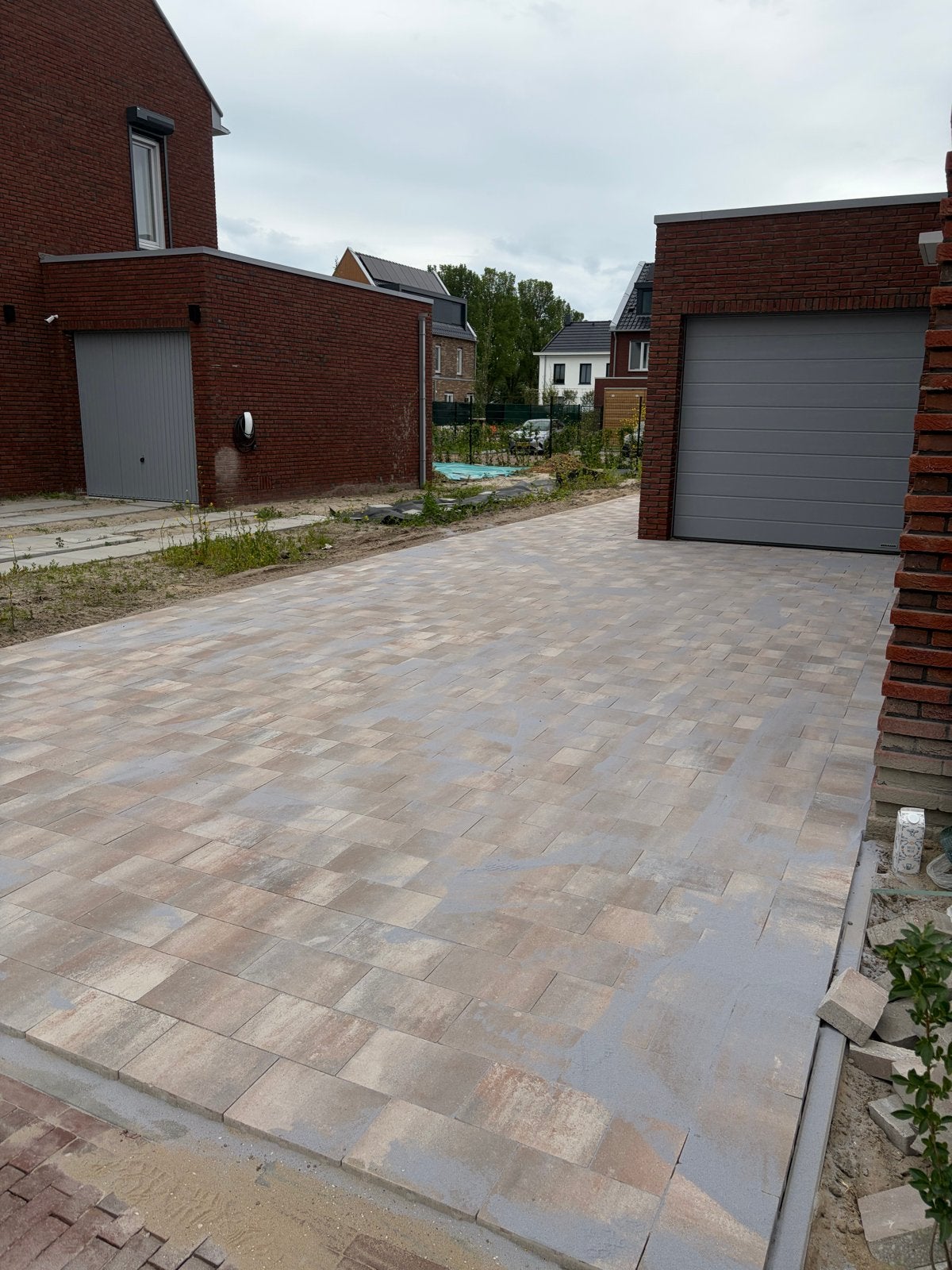Stratenmaker, Bestrating