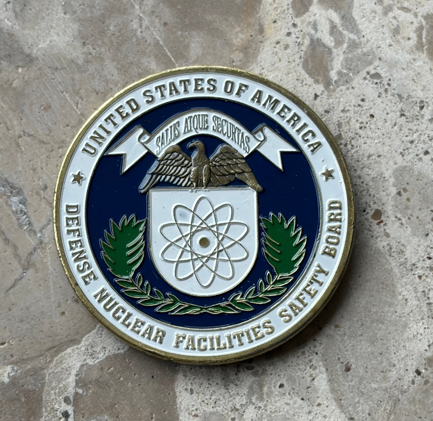 United States defense nuclear facilities safety board coin, Ophalen of Verzenden