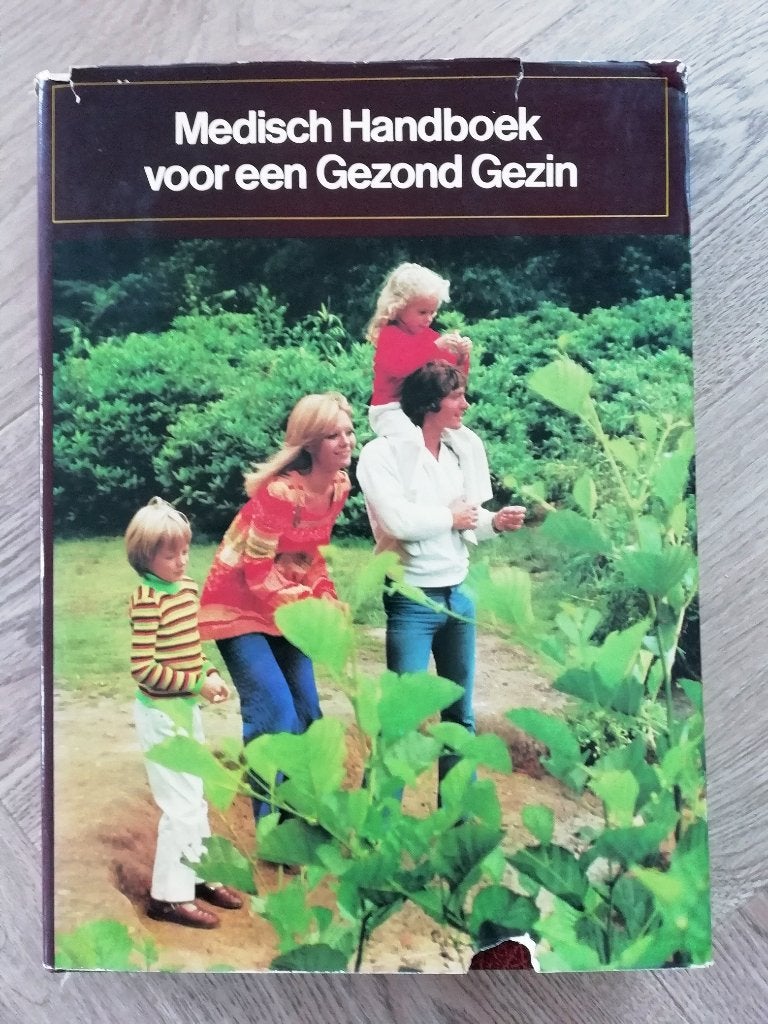 Medisch handboek voor een gezond gezin + poster lichaam., Ophalen of Verzenden, Zo goed als nieuw, K.A. van den Hoek