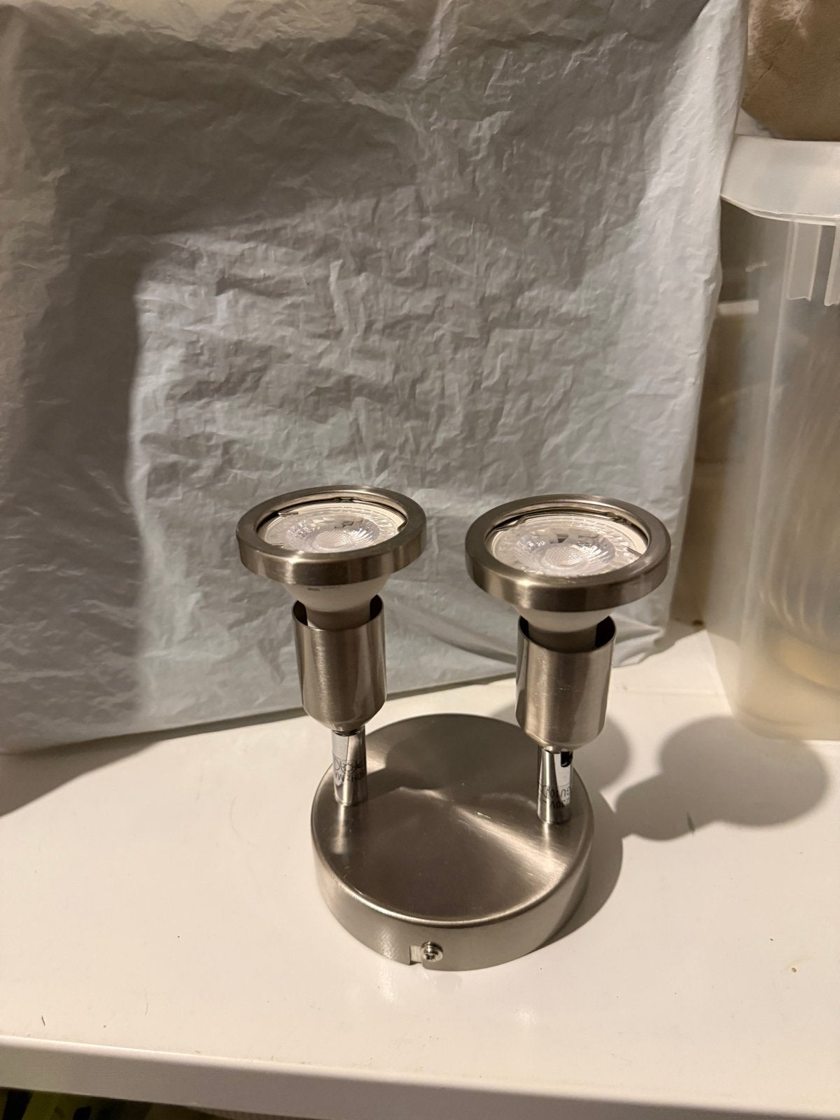 Moderne wandspot met twee LED lampen - Geborsteld staal, GU10, Ophalen of Verzenden, Zo goed als nieuw, Overige merken