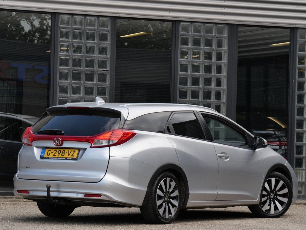 Honda Civic TOURER 1.8 LIFESTYLE/ ADAS PACK/ TREKHAAK/ NIEUW, Auto's, Honda, Voorwielaandrijving, Stof, Gebruikt, Euro 6